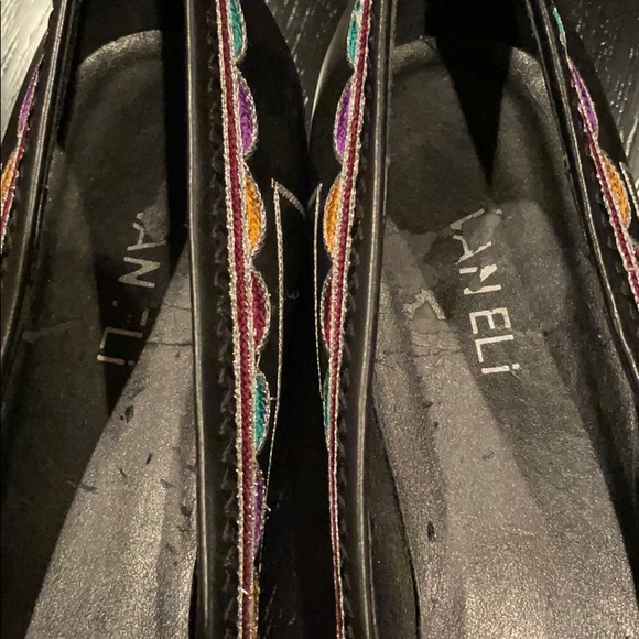 Van eli embroidered flats - Picture 3 of 7